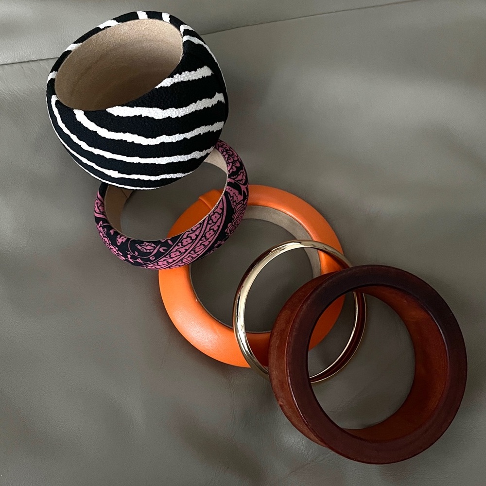H&M bracelet set (like new)